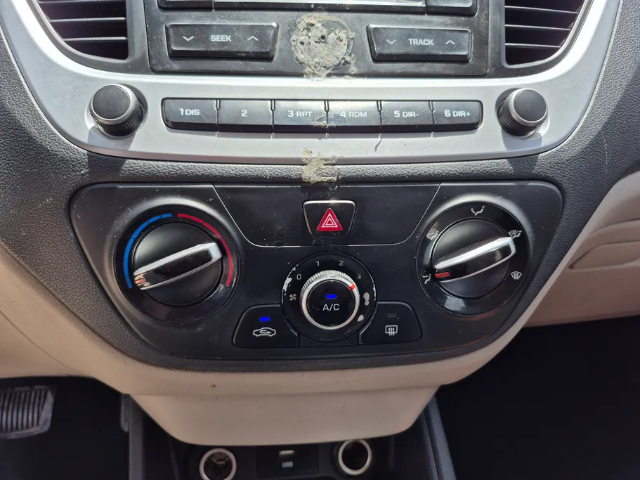2023 Hyundai Accent Smart 