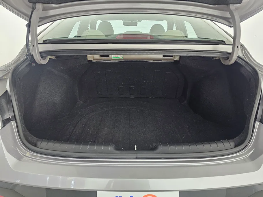 2024 Hyundai Elantra Fleet 