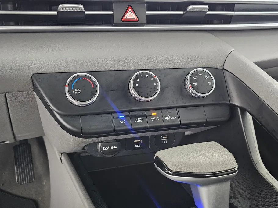 2024 Hyundai Elantra Fleet 
