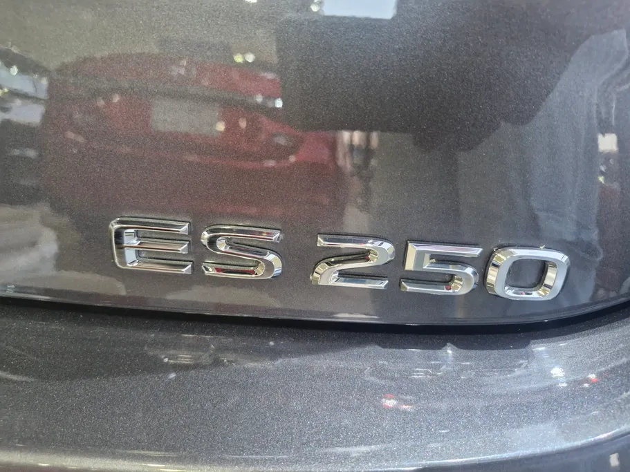 لكزس ES 250 AA Elegant 2025 