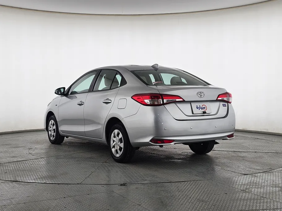 2022 Toyota Yaris  Y 