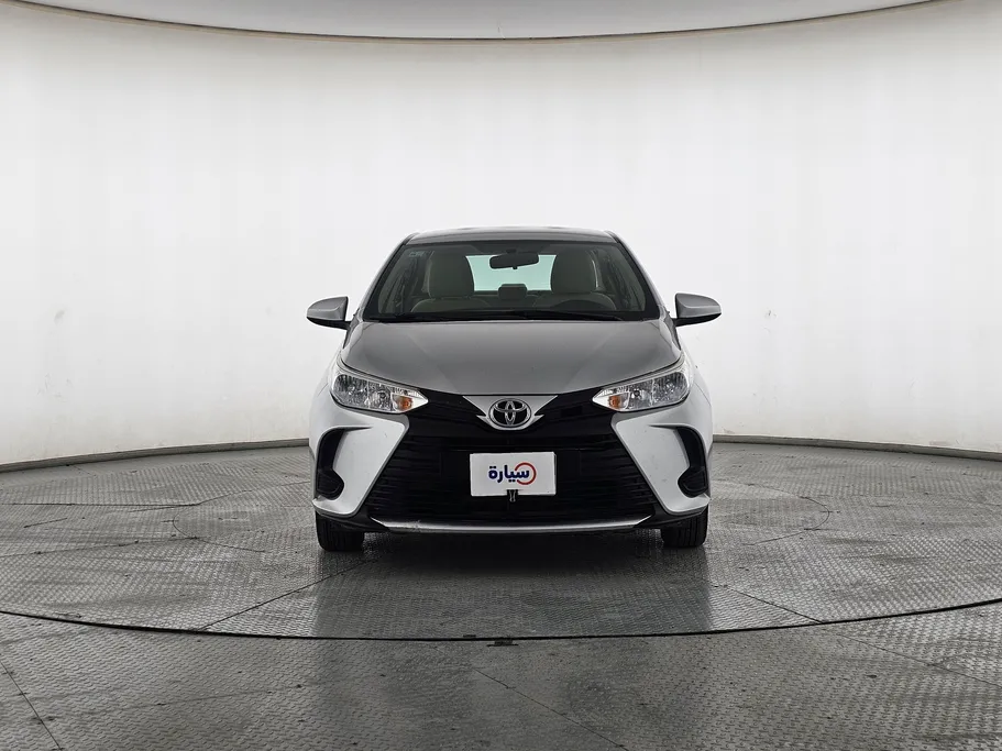 2022 Toyota Yaris  Y 