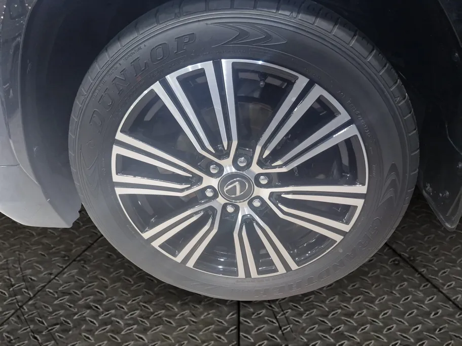 2025 Lexus LX 600 BB Elite 