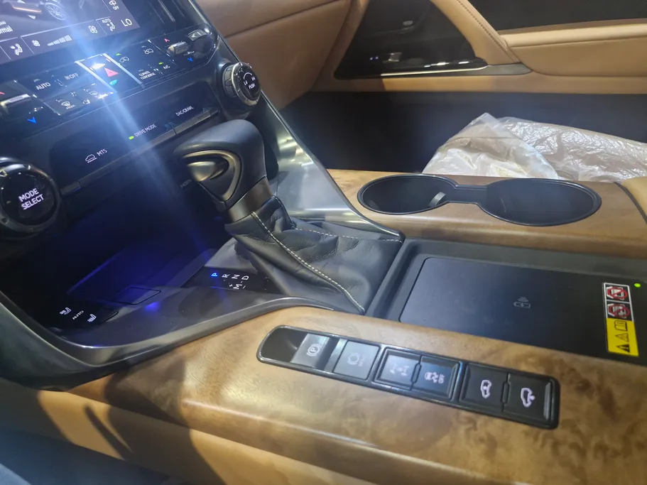 2025 Lexus LX 600 BB Elite 
