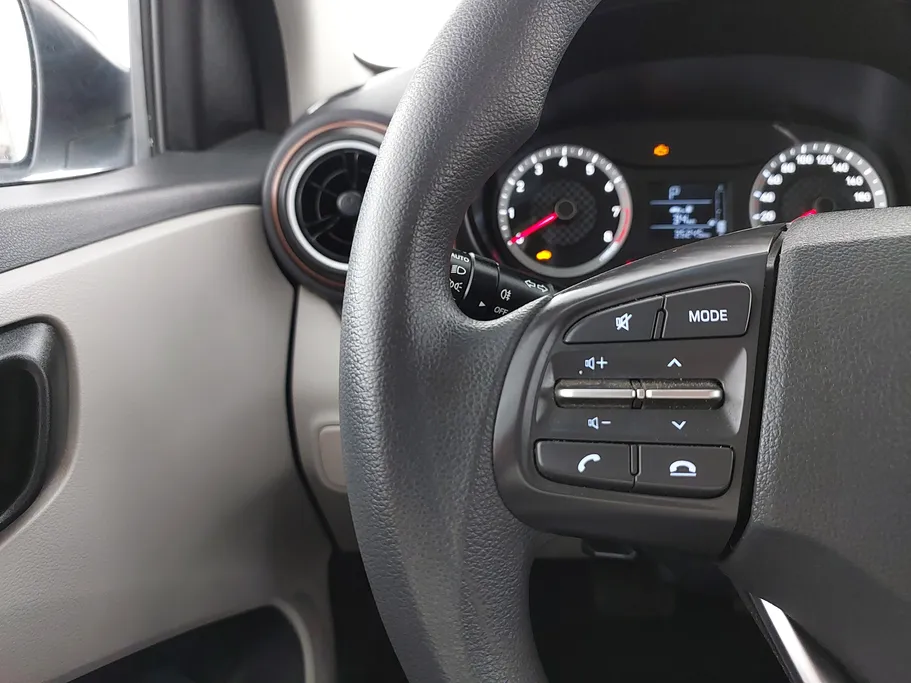 هيونداي Grand i10 فلييت 2024 