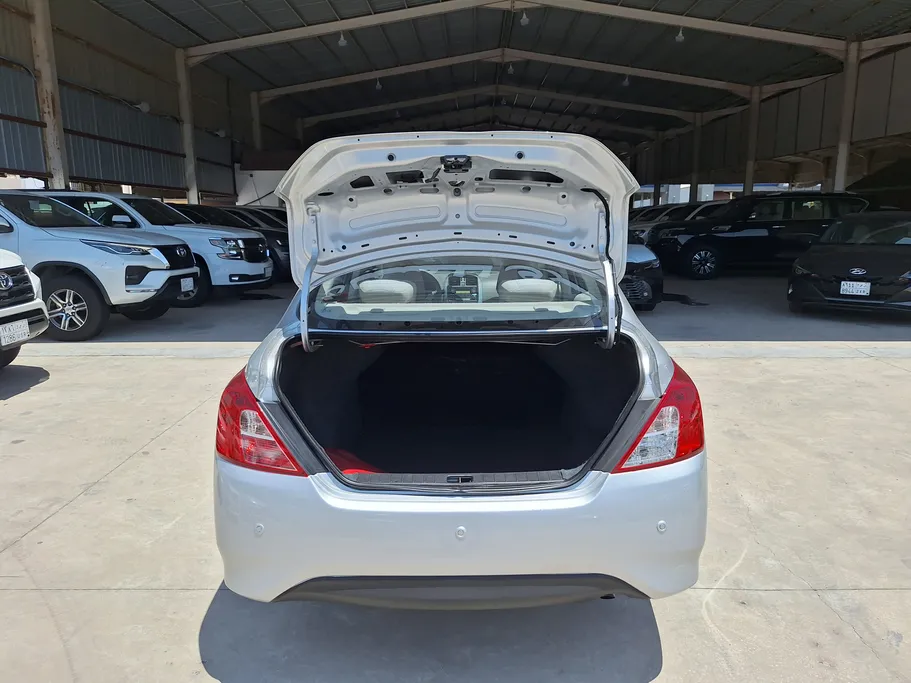 2024 Nissan Sunny Classic 