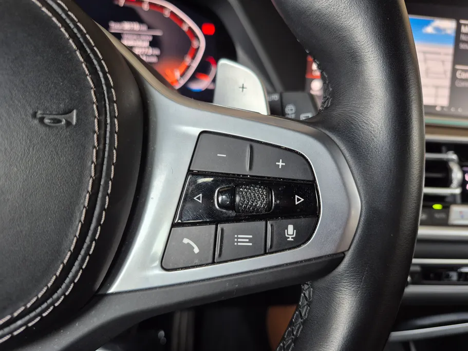 2023 BMW X Series 6 xDrive 40i 