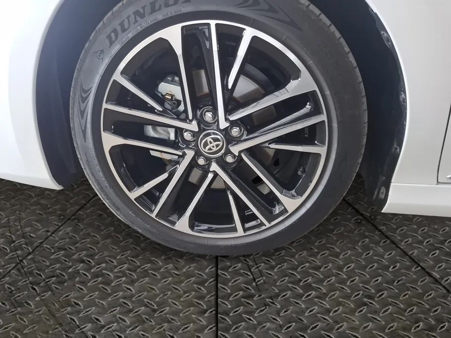 2025 Toyota Camry  LE HEV 