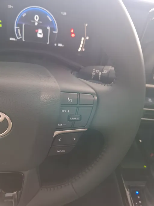 2025 Toyota Camry  LE HEV 
