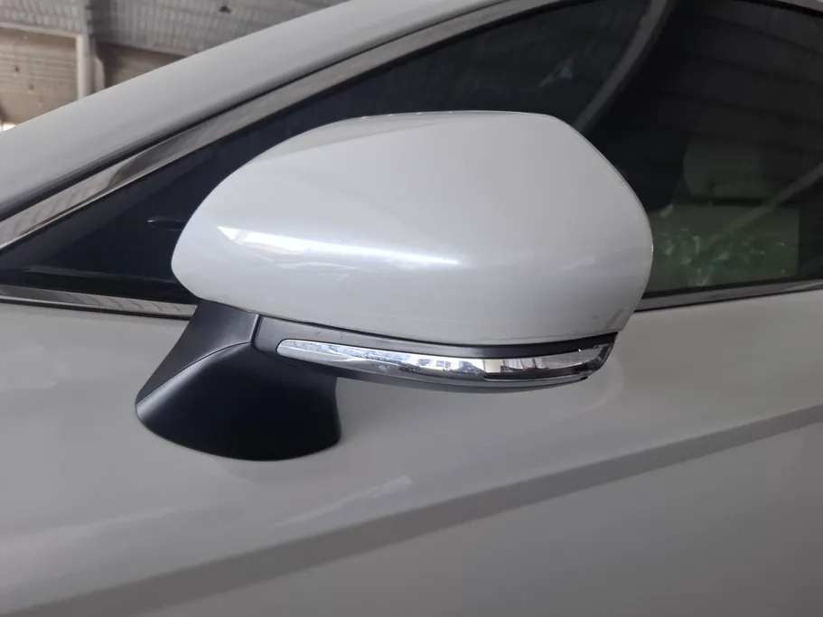 2025 Toyota Camry  LE HEV 