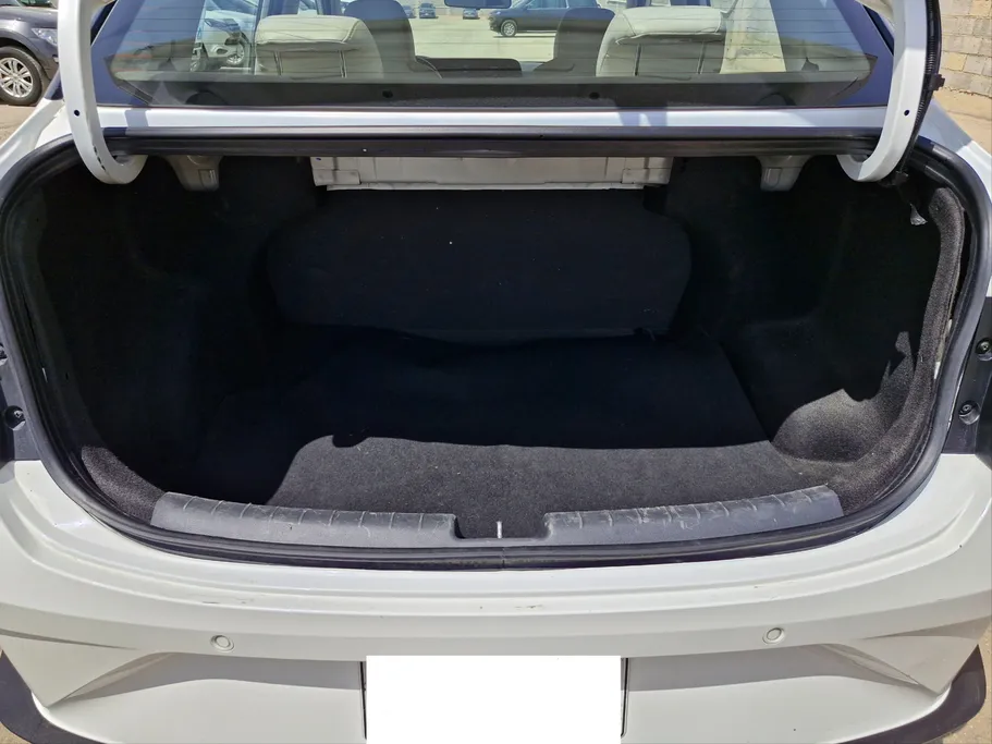 هيونداي Grand i10 فلييت 2023 