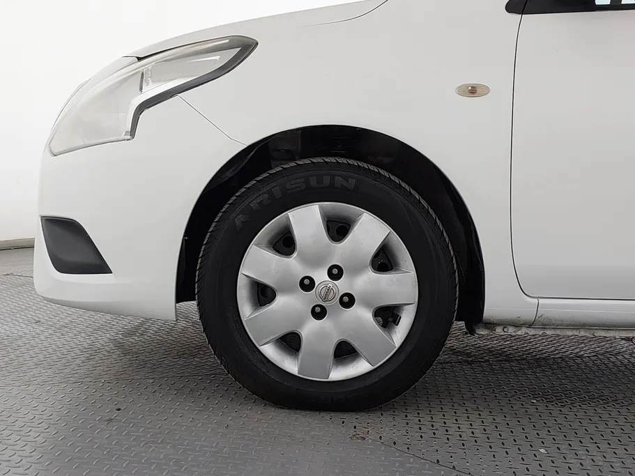 2022 Nissan Sunny SV 