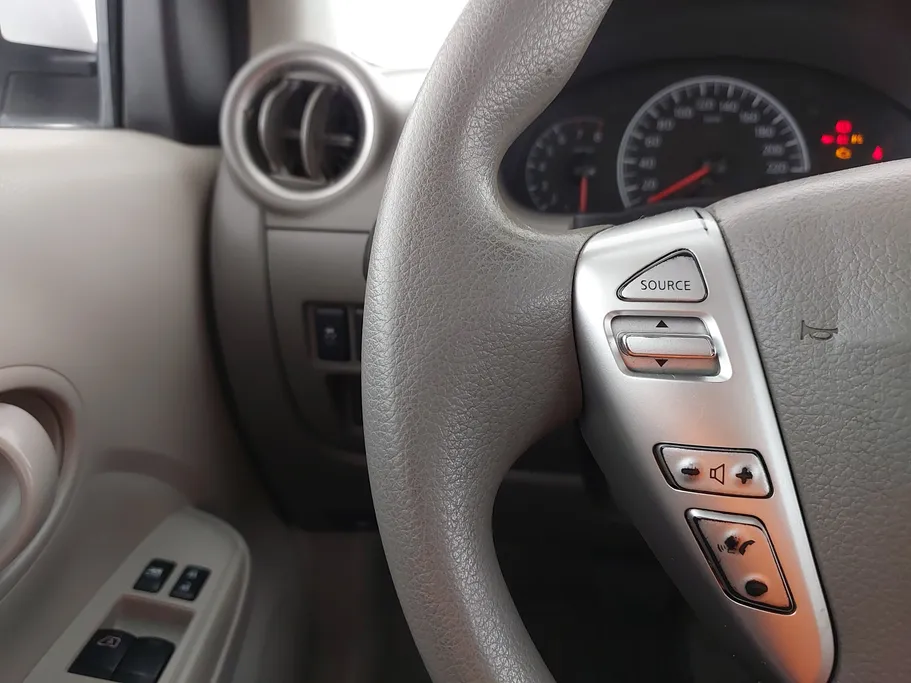 2022 Nissan Sunny SV 