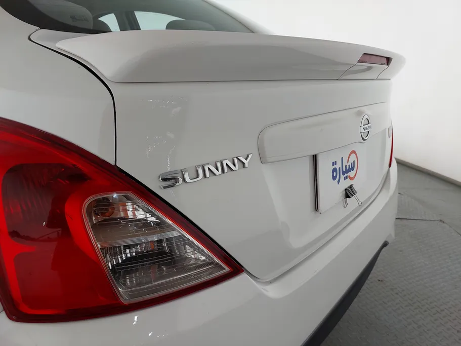 2022 Nissan Sunny SV 