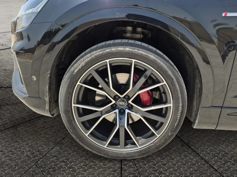 2023 Audi Q8  55 TFSI quattro 