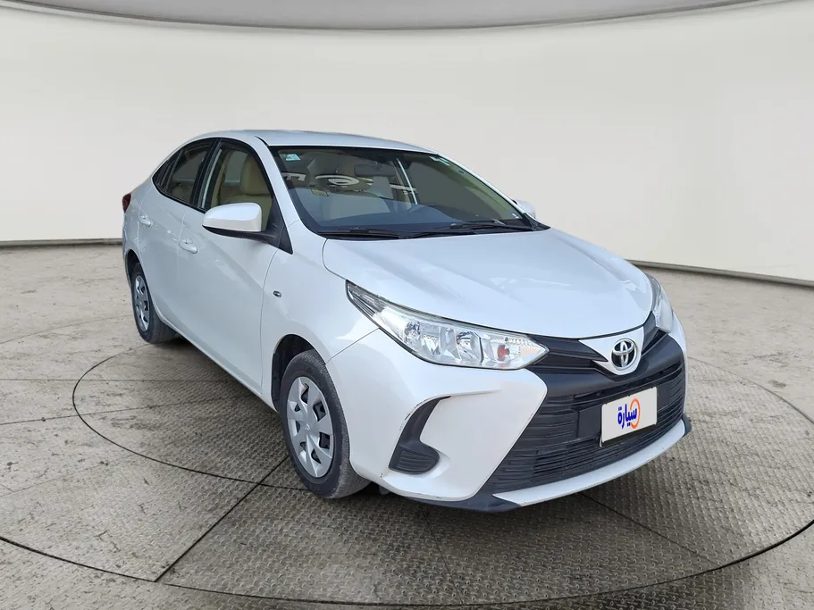 2022 Toyota Yaris  Y 