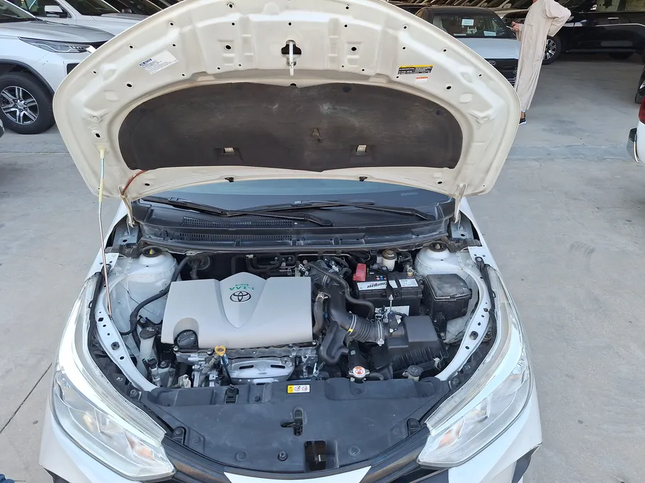 2022 Toyota Yaris  Y 