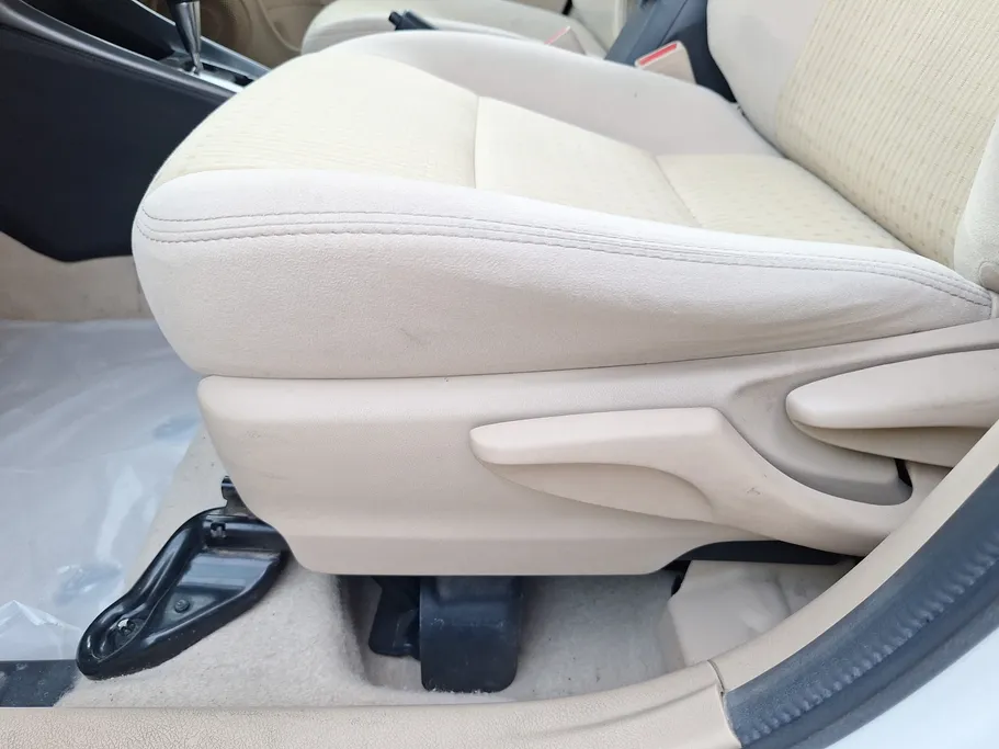 2022 Toyota Yaris  Y 
