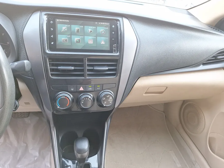 2022 Toyota Yaris  Y 