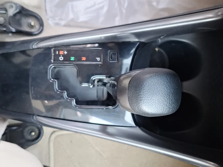 2022 Toyota Yaris  Y 