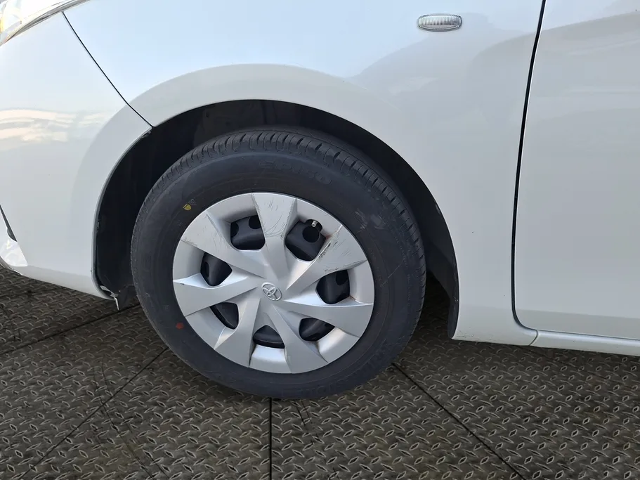 2022 Toyota Yaris  Y 