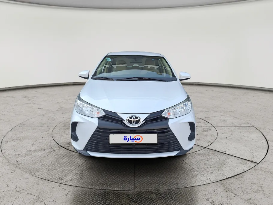 2022 Toyota Yaris  Y 
