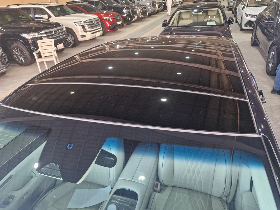 2023 Genesis G90 Royal 