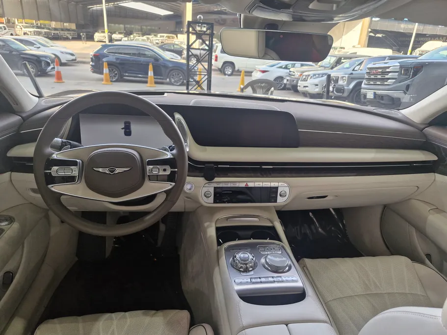 2023 Genesis G90 Royal 
