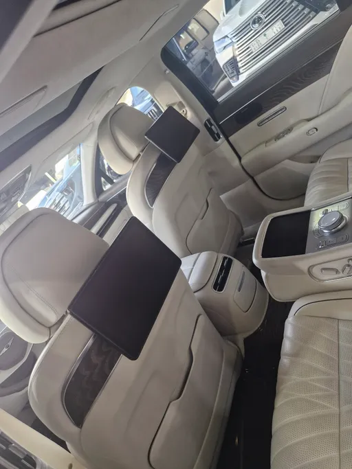 2023 Genesis G90 Royal 