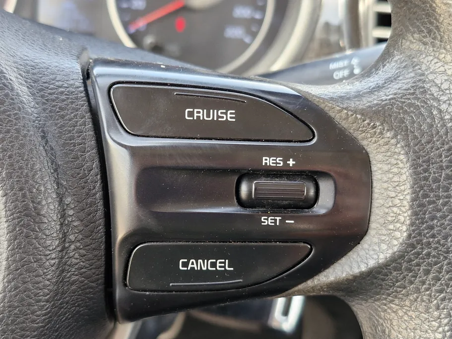 2023 Kia Pegas LX 