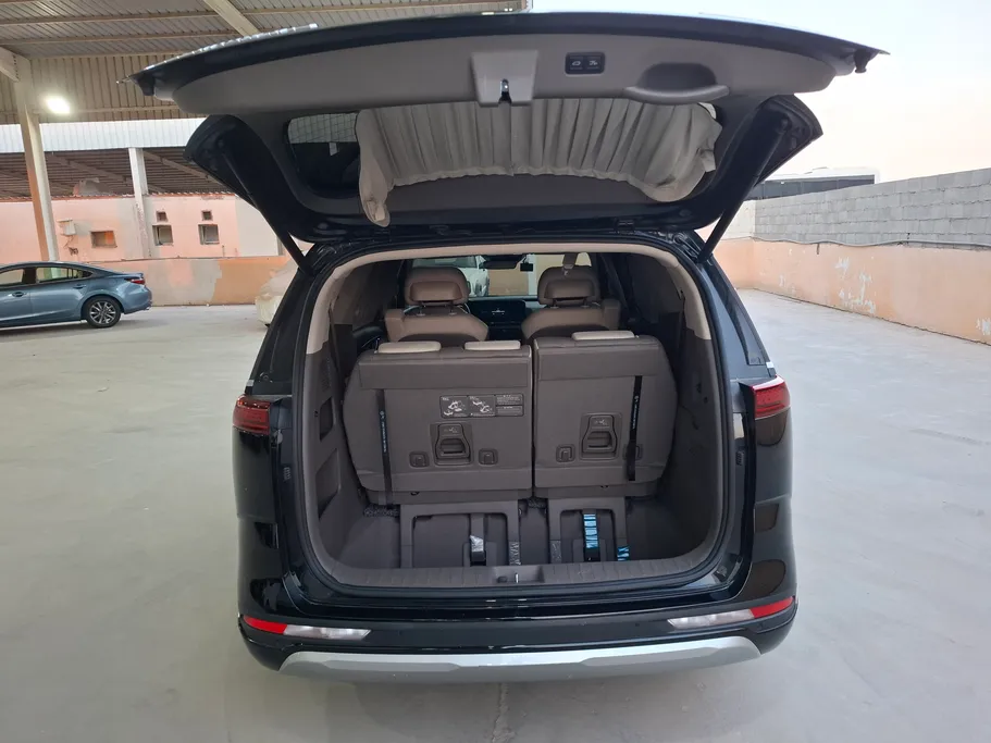 2022 Kia Carnival Hi-Limousine 