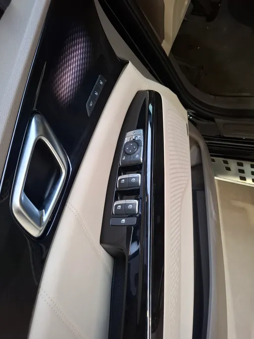 2022 Kia Carnival Hi-Limousine 