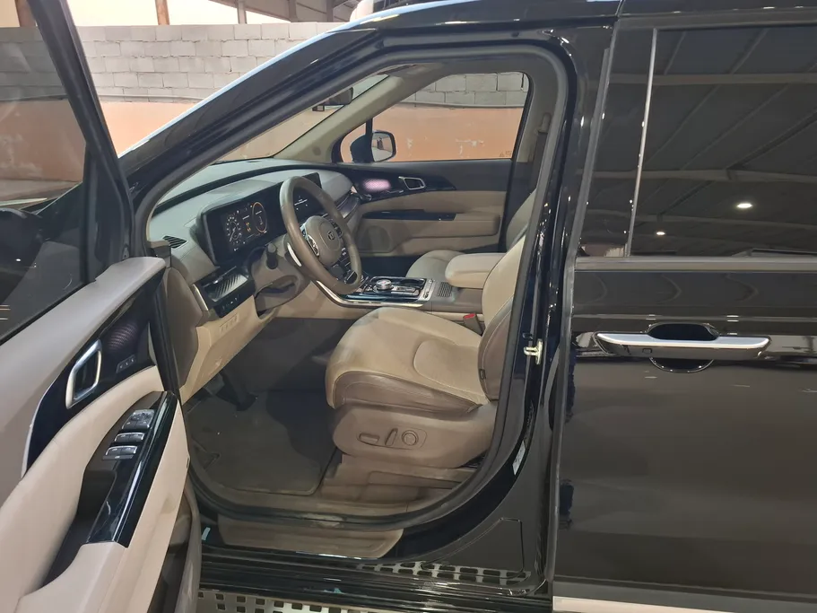 2022 Kia Carnival Hi-Limousine 