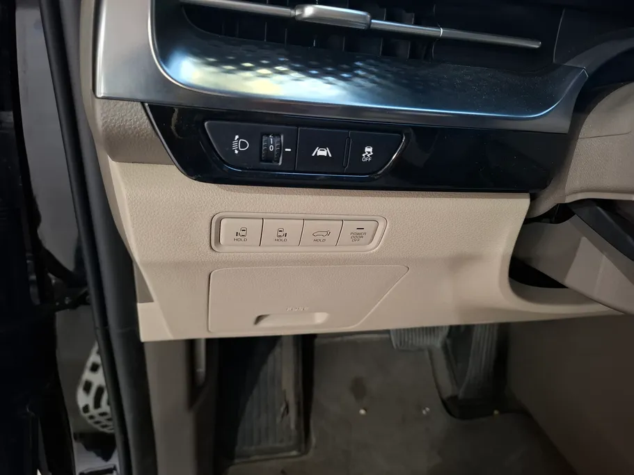 2022 Kia Carnival Hi-Limousine 