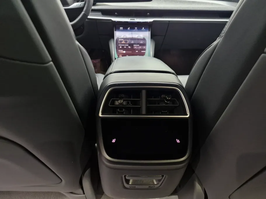 2024 Lucid Air Pure 