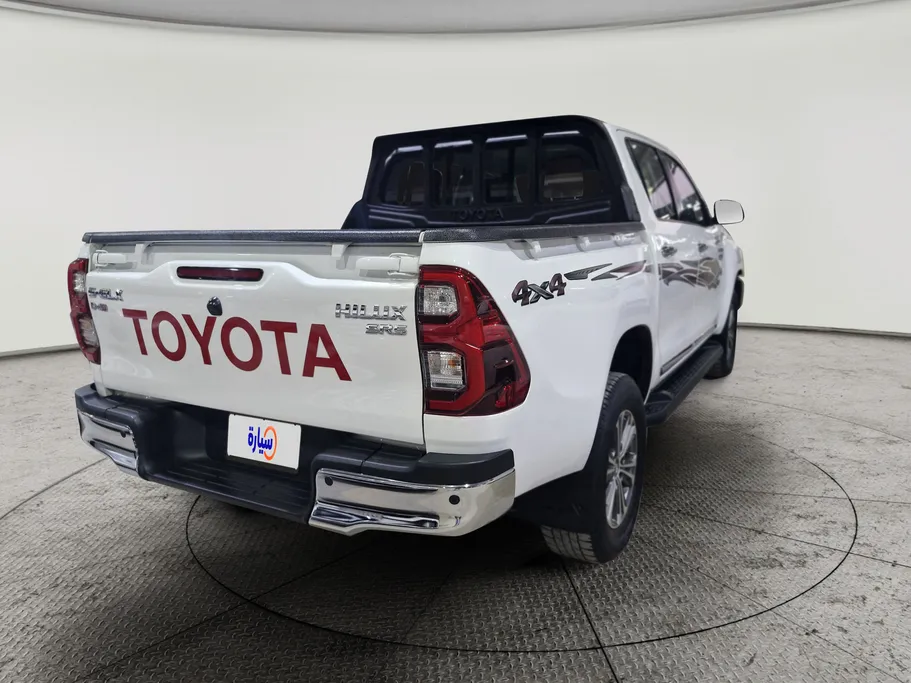 2023 Toyota Hilux SGLX 4X4 AT DSL 