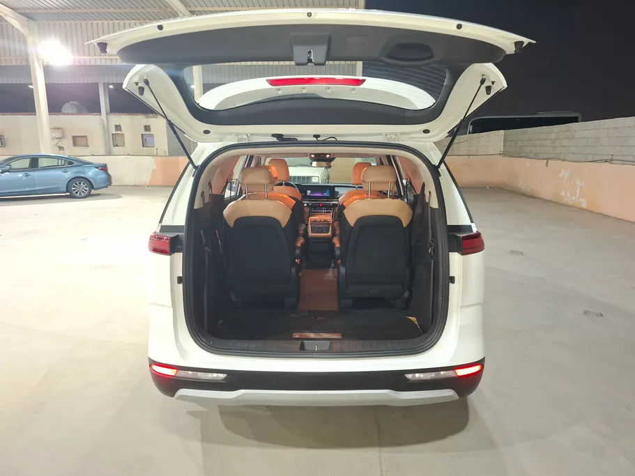 2021 Kia Carnival LX 