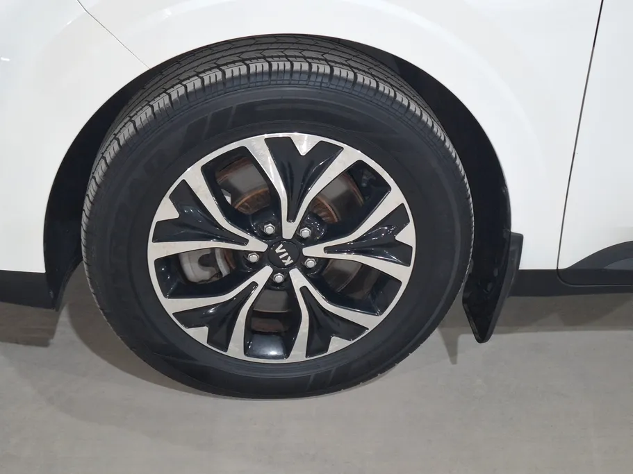 2021 Kia Carnival LX 