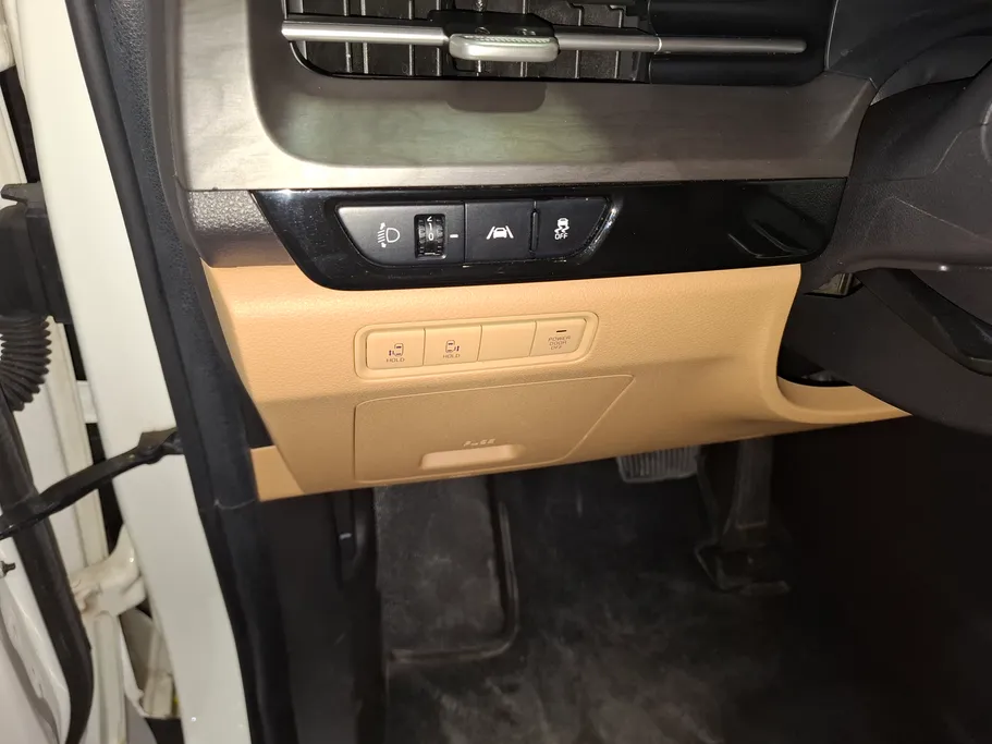2021 Kia Carnival LX 