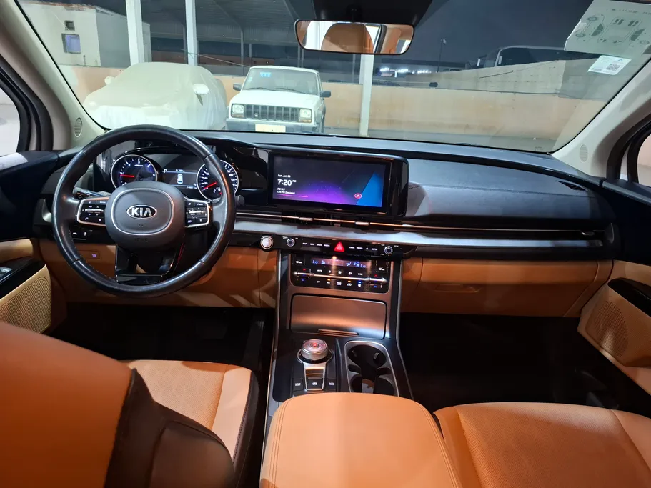 2021 Kia Carnival LX 