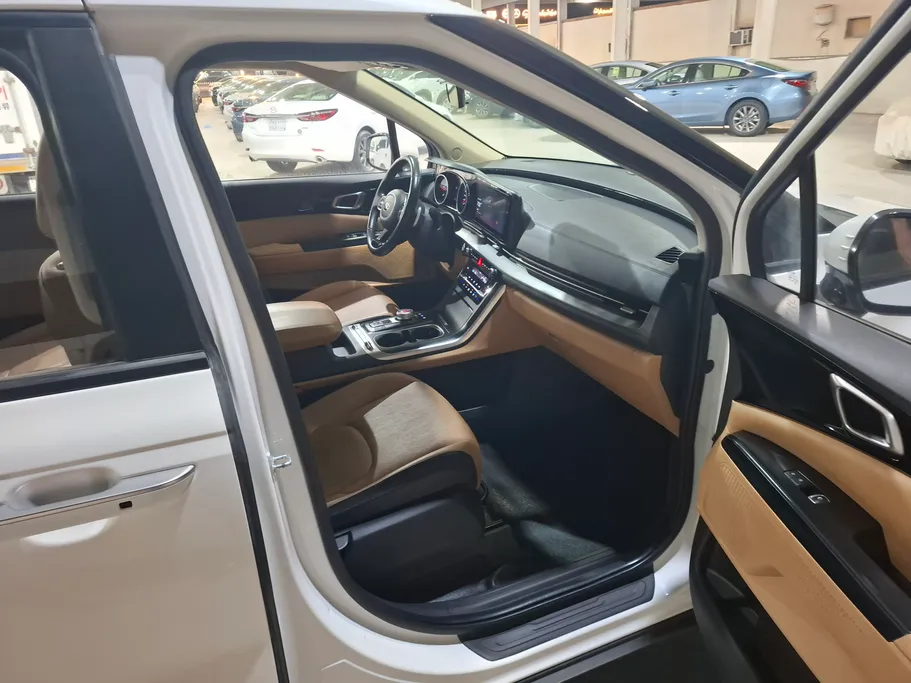 2021 Kia Carnival LX 
