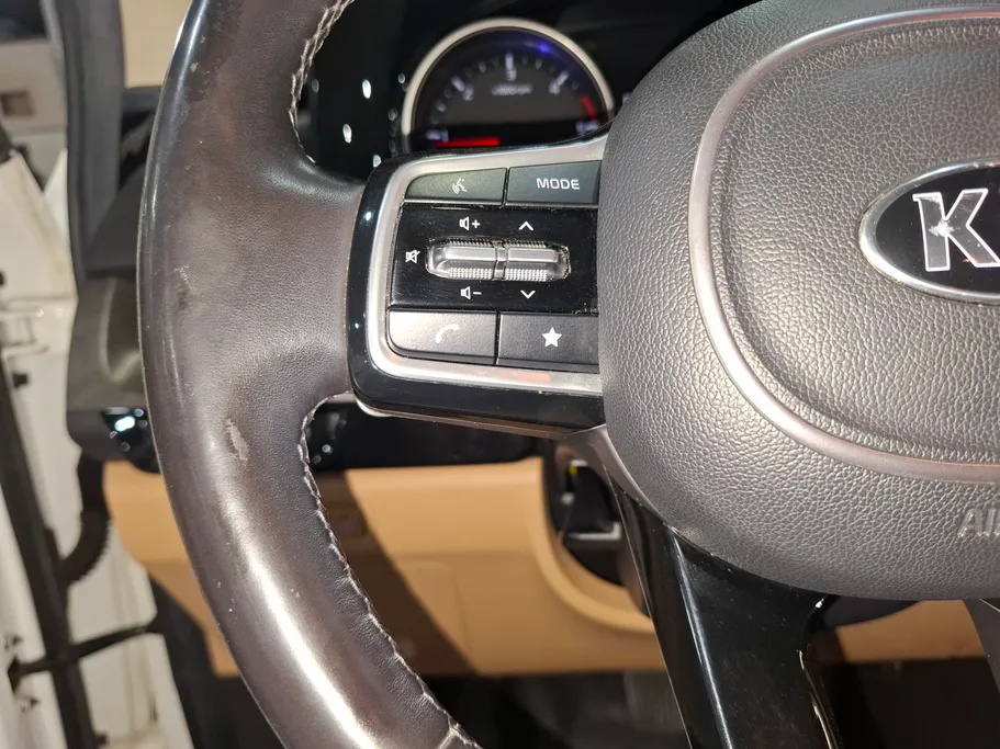 2021 Kia Carnival LX 