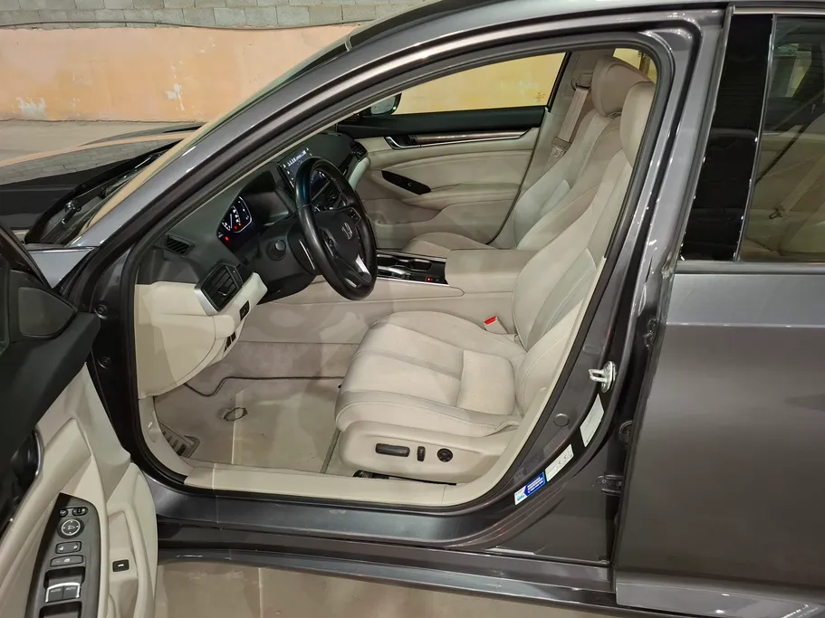 هوندا اكورد LX Sport 2021 