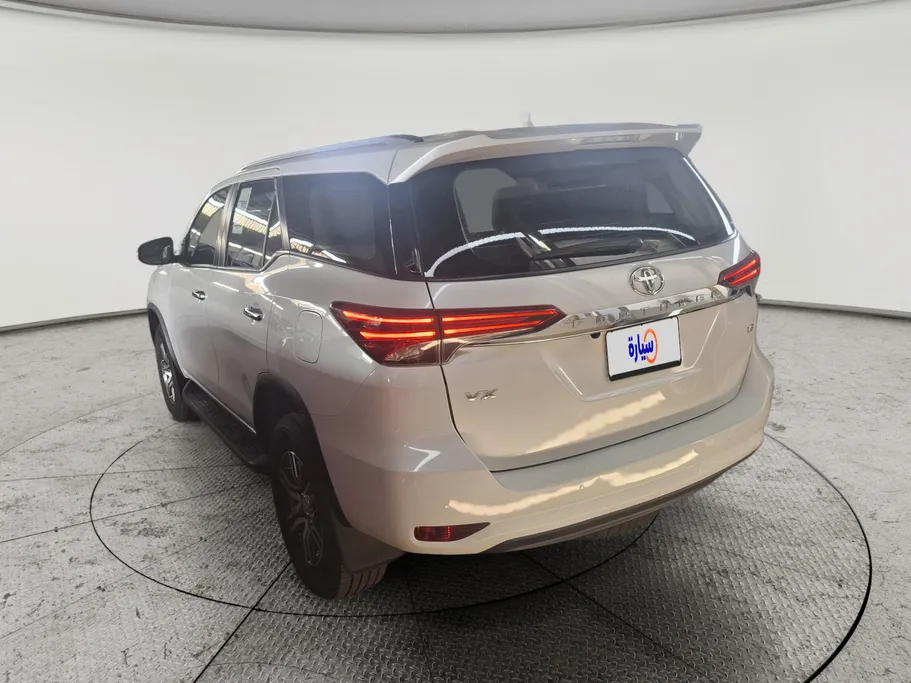2023 Toyota Fortuner VX 