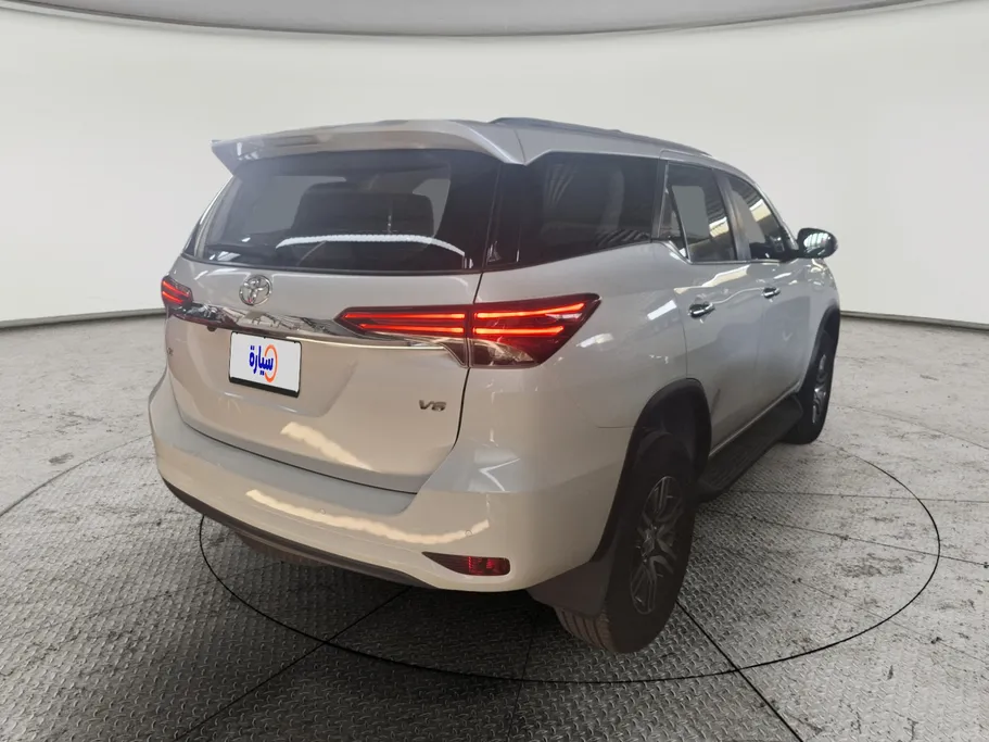 2023 Toyota Fortuner VX 