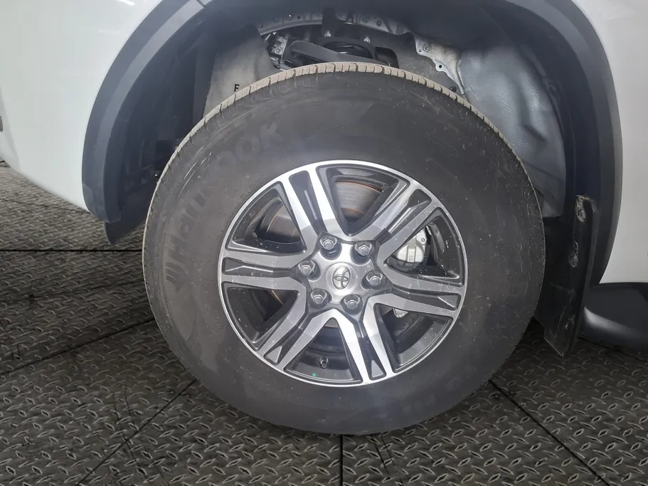2023 Toyota Fortuner VX 