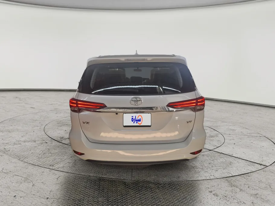 2023 Toyota Fortuner VX 
