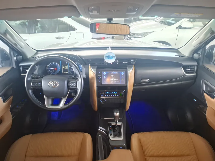 2023 Toyota Fortuner VX 