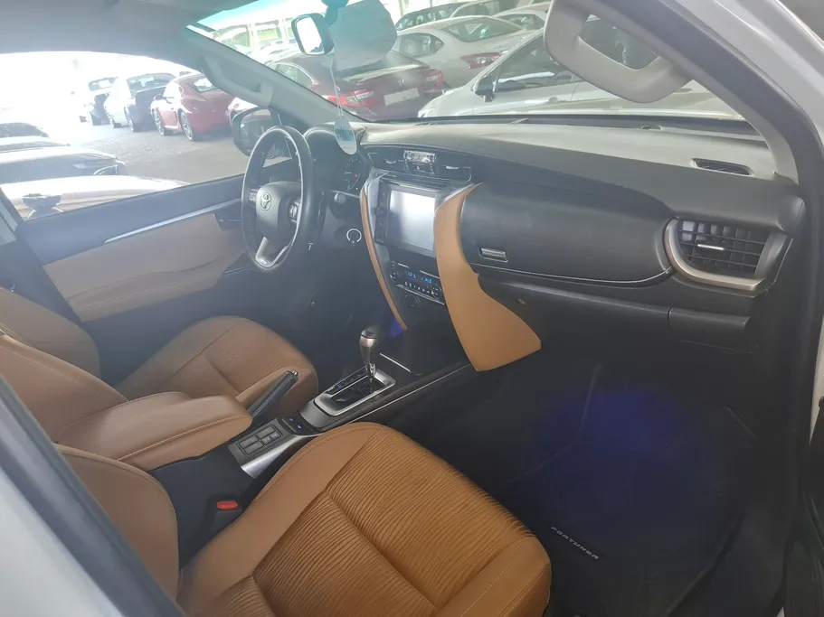 2023 Toyota Fortuner VX 