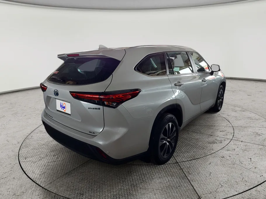 2023 Toyota Highlander GLE 